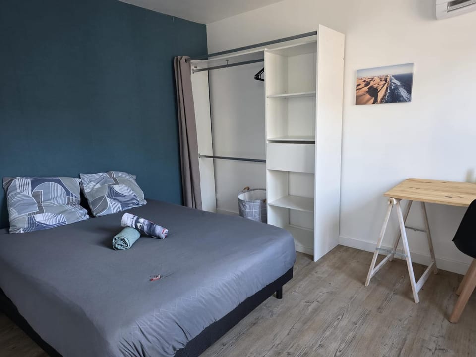 Private Room - Shared house - Pessac -Tram- Train BR1-5 Vacation rental in Mérignac