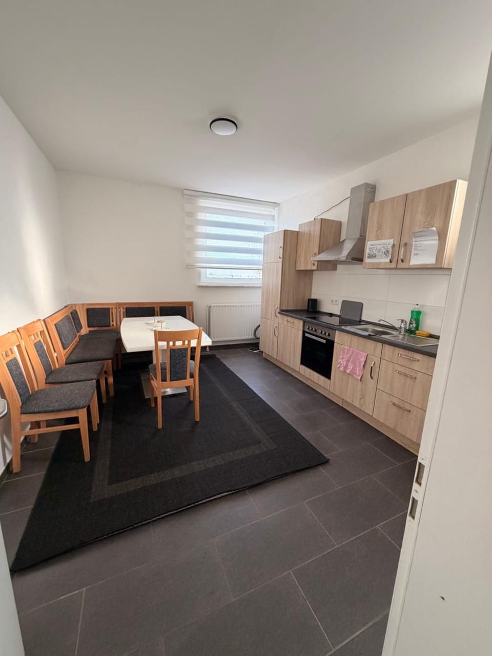 Kitchen or kitchenette, Dining area, oven, stove