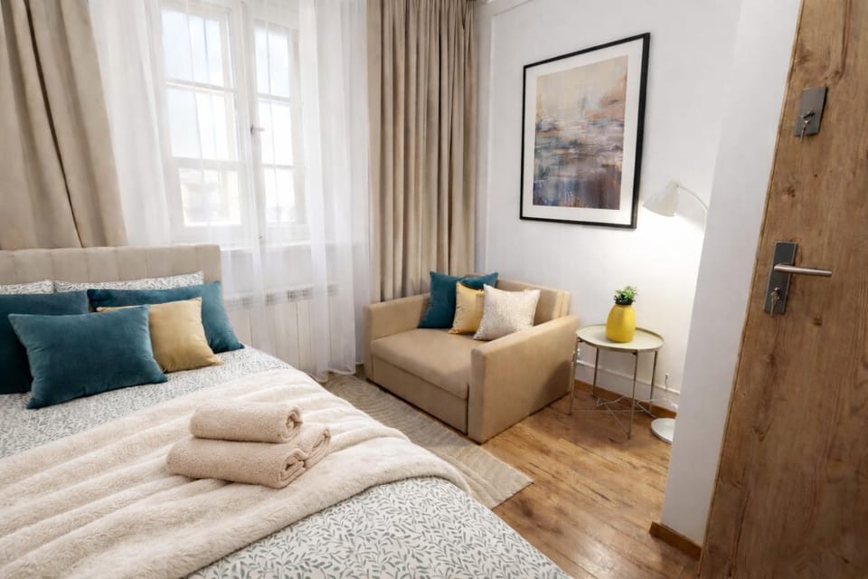 Perfect room Piwna Old Town Vacation rental in Warsaw