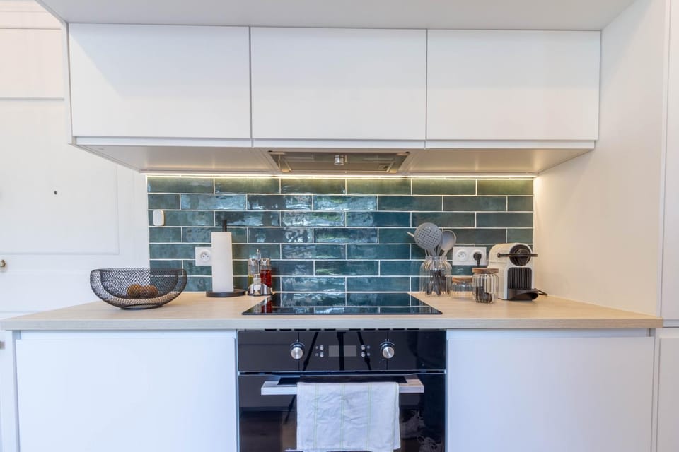 oven, kitchen