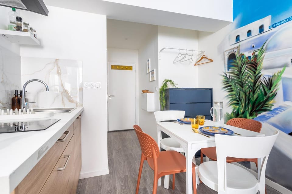 Studio bleu Sidi Bou Said à Clermont ferrand Apartment in Clermont-Ferrand