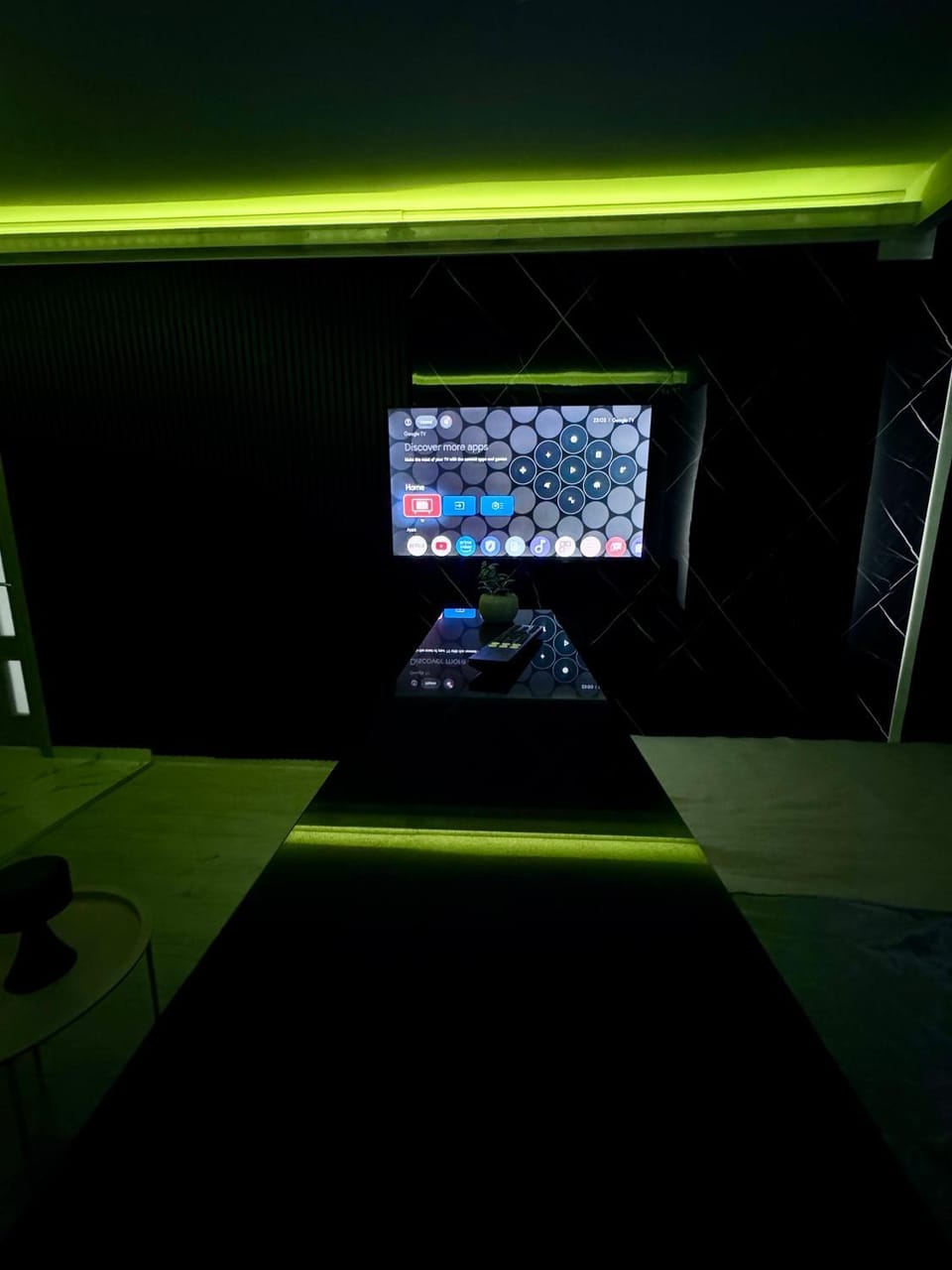 Studio Modern Lux & LED Ambient - Design Premium Apartment in Bucharest