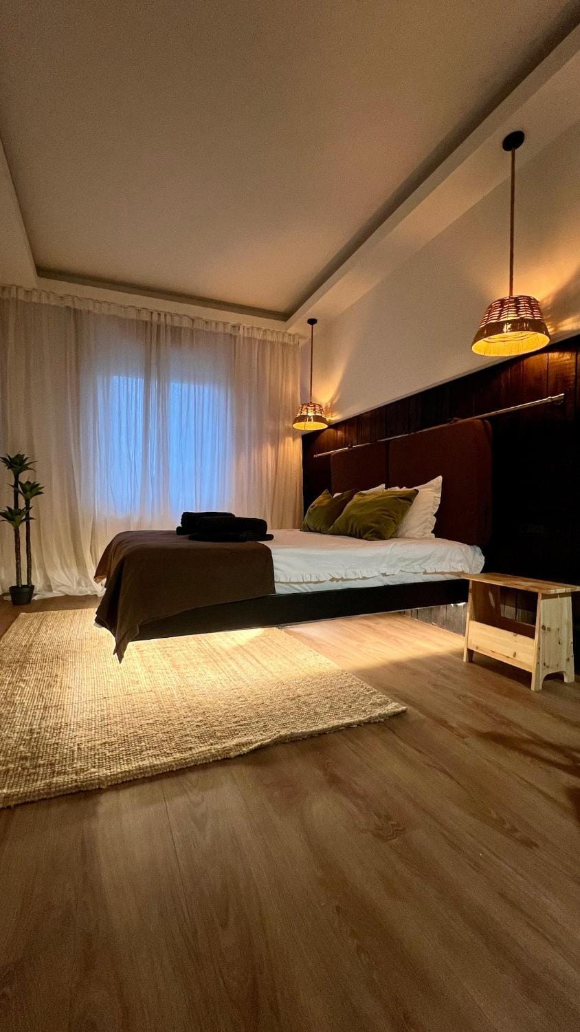 Bedroom, air conditioner