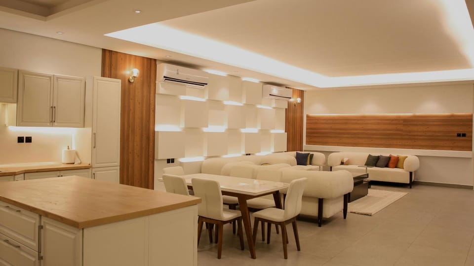 Seating area, Dining area, air conditioner