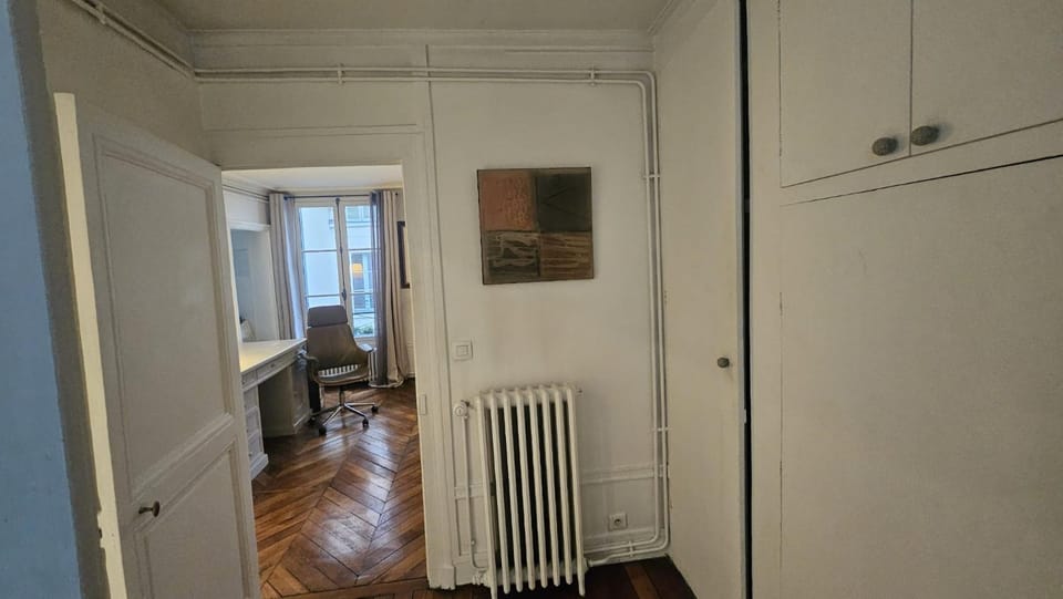 Chez Roméo Bed and Breakfast in Paris