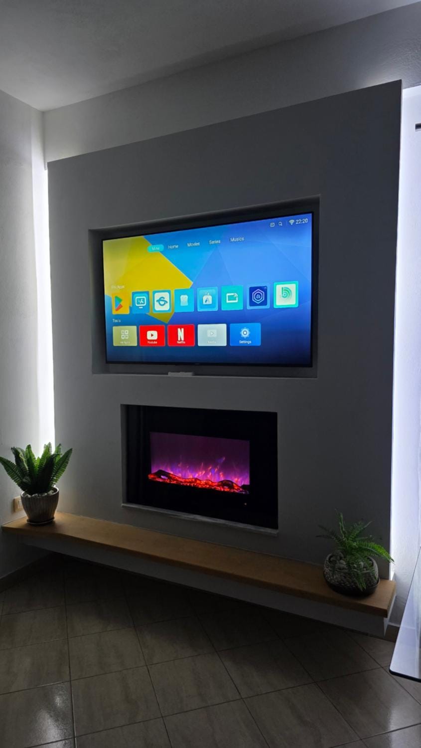 Communal lounge/ TV room, TV and multimedia