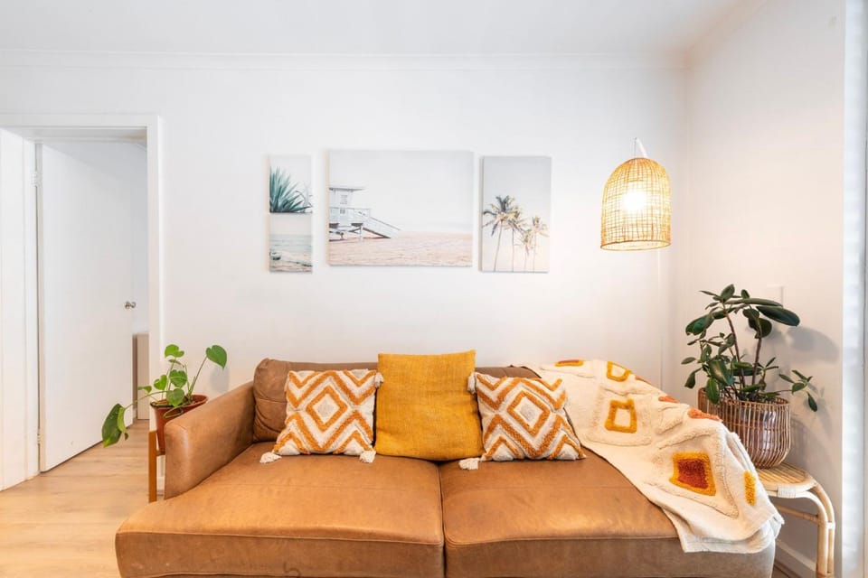Boho by the Bay Apartment in Saint Kilda