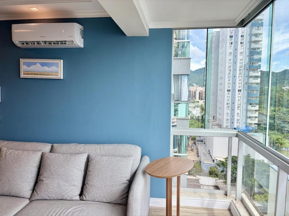 Frente Mar perto da Roda Gigante - 1 Quarto Apartment in Balneário Camboriú