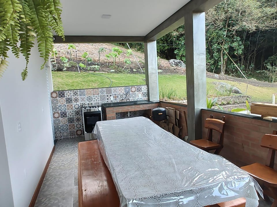 Refúgio atrás da pedra Descanso e natureza House in State of São Paulo