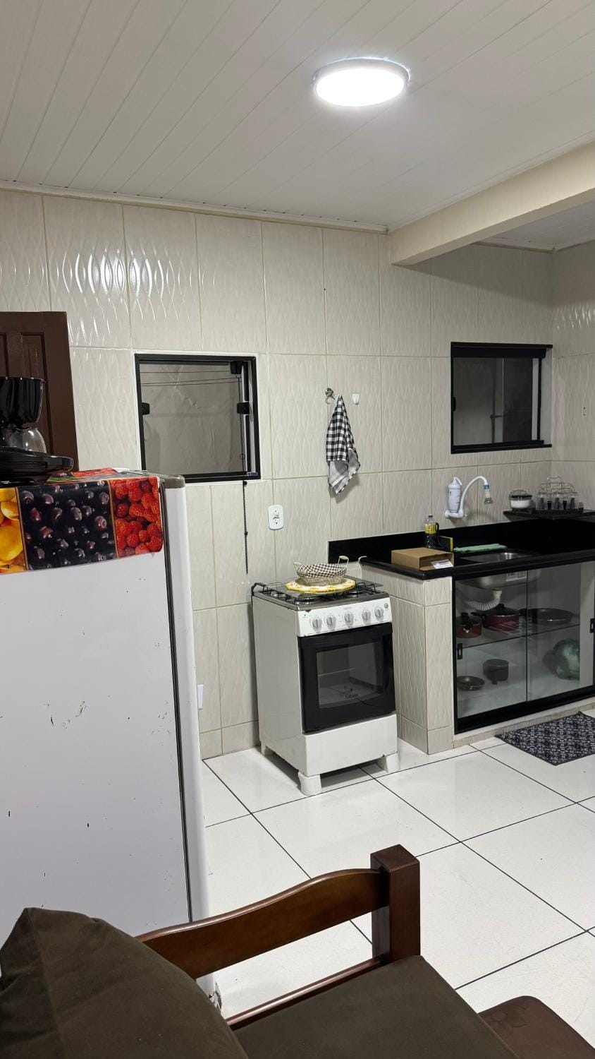 Kitchen or kitchenette, oven, pet friendly, stove