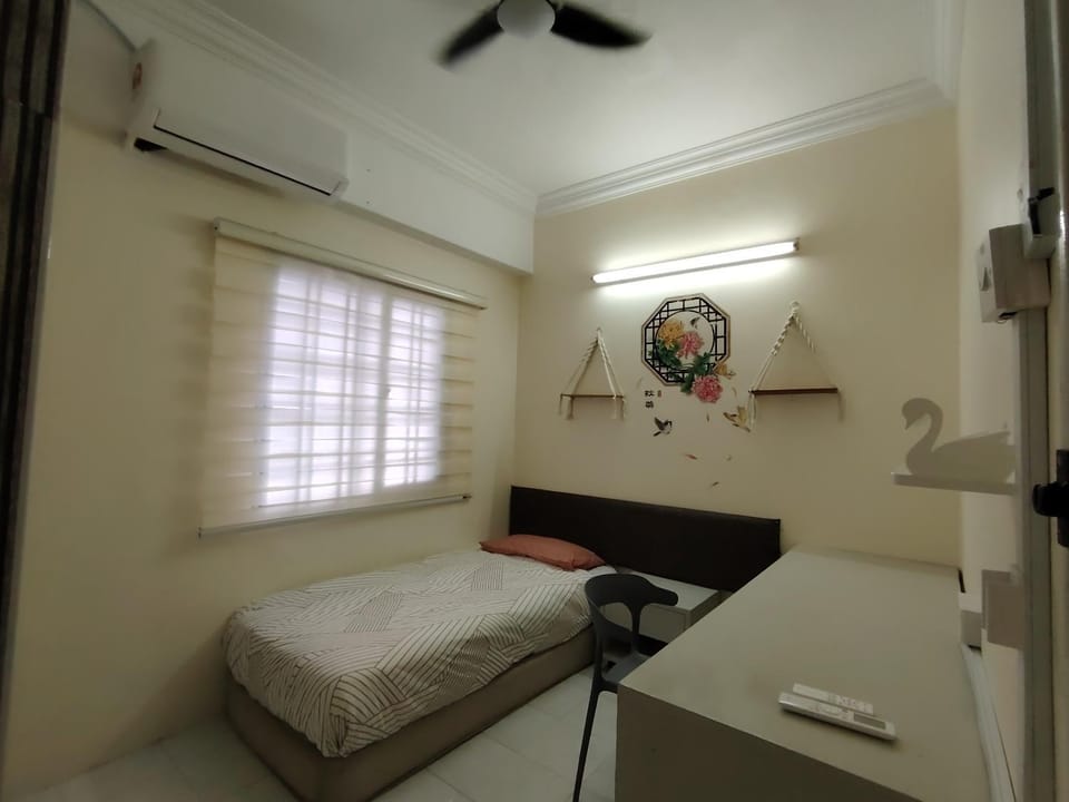 bdr sg long forest green cond 3bedroom 6pax Apartment in Negeri Sembilan, Malaysia