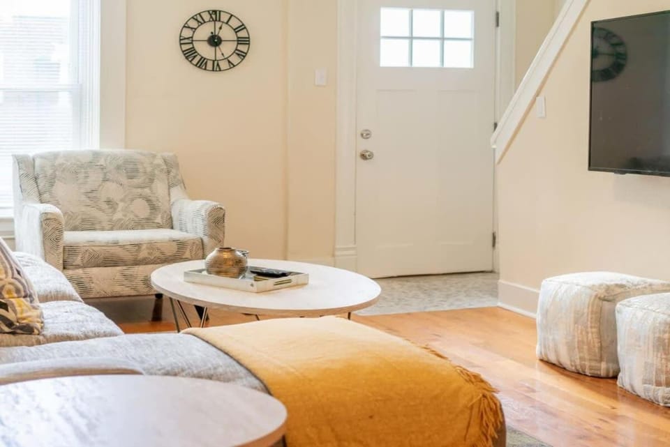 Side-by-Side Units 6BR Best Location ABODEbucks House in Saint Louis