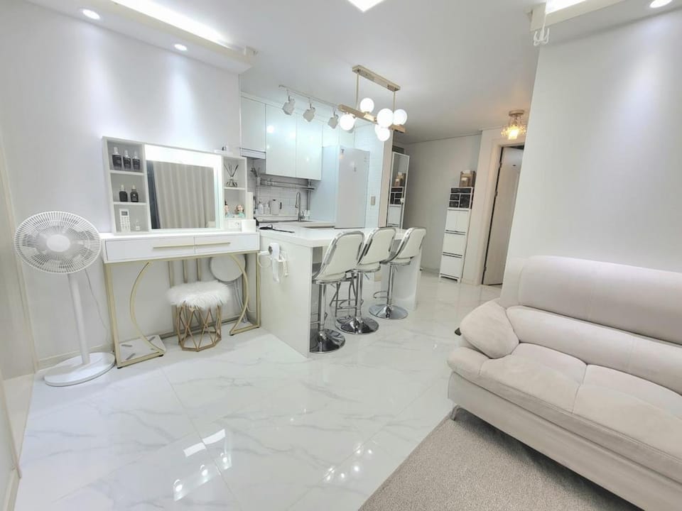 Korean traditional Hotel SEONG SU station 5minute Villa in Seoul