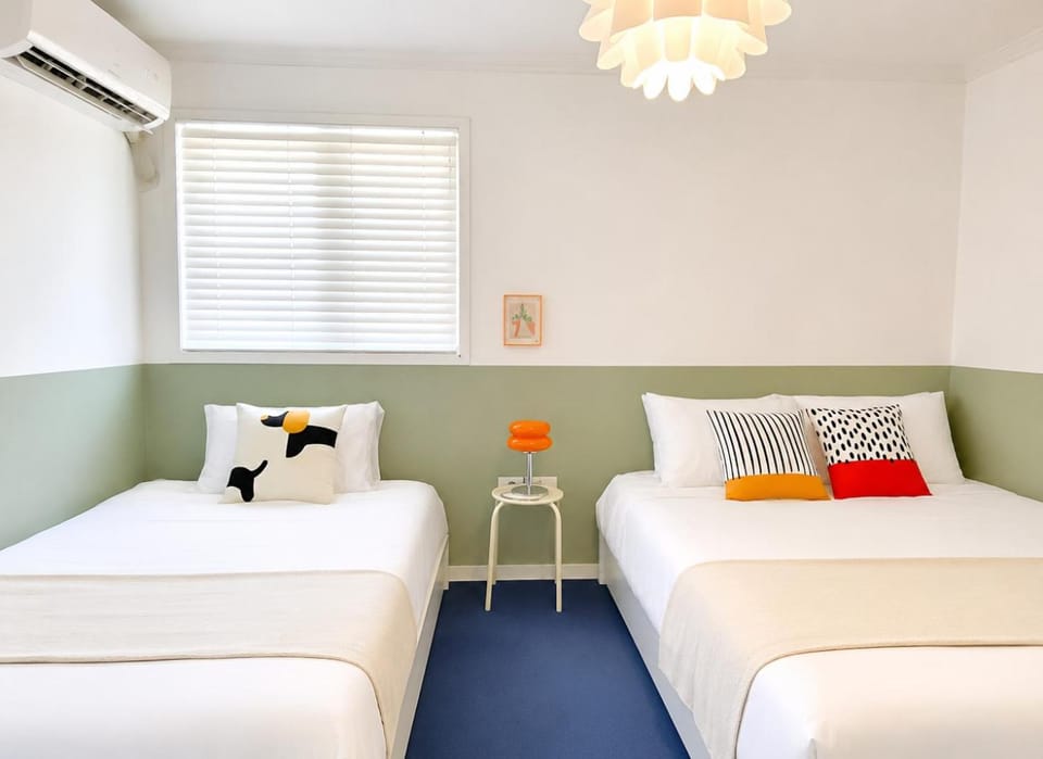 Shinchon Ground Floor, Entire Private 3BR House Apartment in Seoul