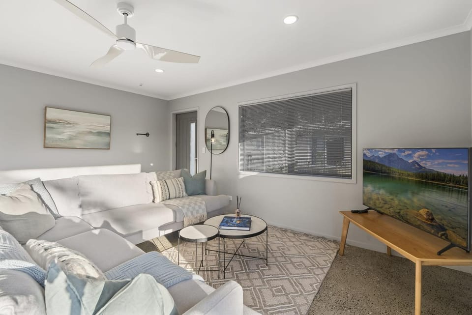 Sandy Feet Retreat - Papamoa House in Bay Of Plenty
