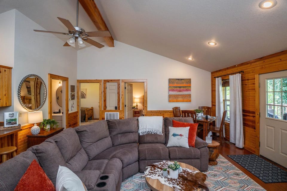 Balcony/Terrace, Living room, Seating area, Dining area