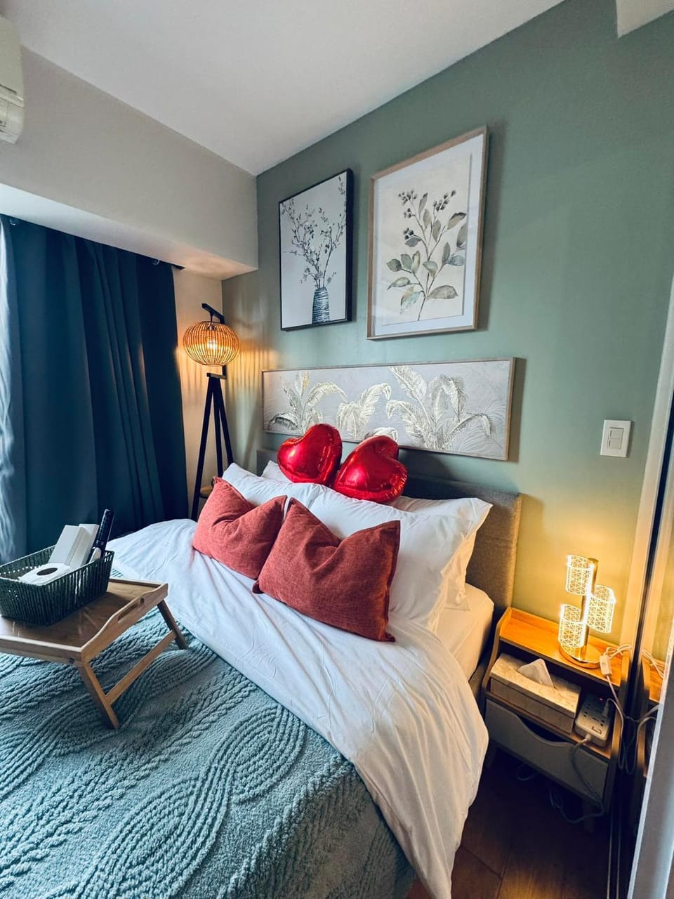 Pahinga Luxury Stays Bed and Breakfast in Mandaluyong