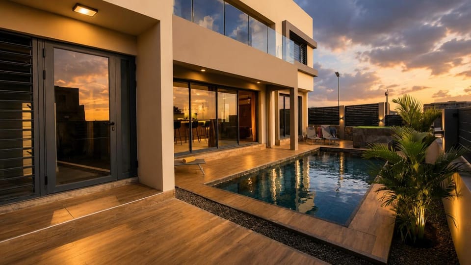 Luxurious Sea View Villa Flic en Flac Rooftop Terrace Villa in Flic en Flac