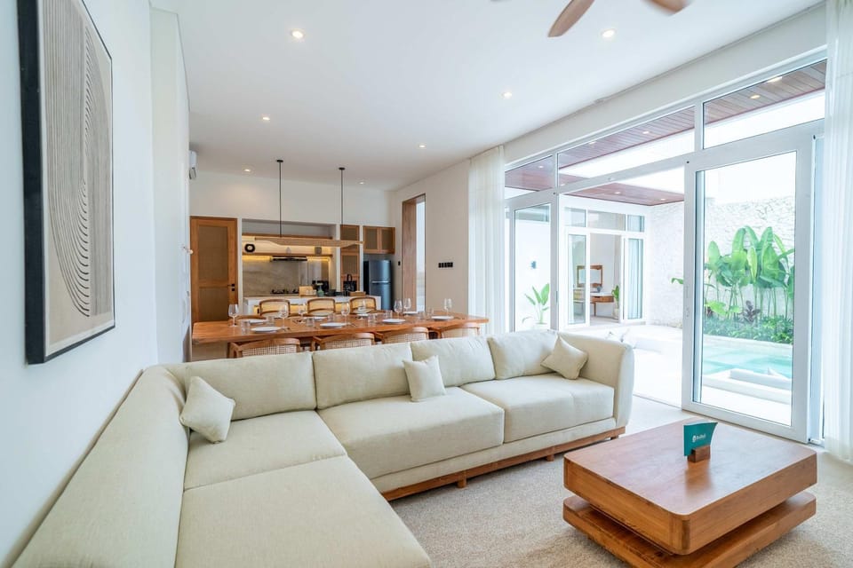Heart of Bingin, 3BR Family Villa Navara Villa in Bali