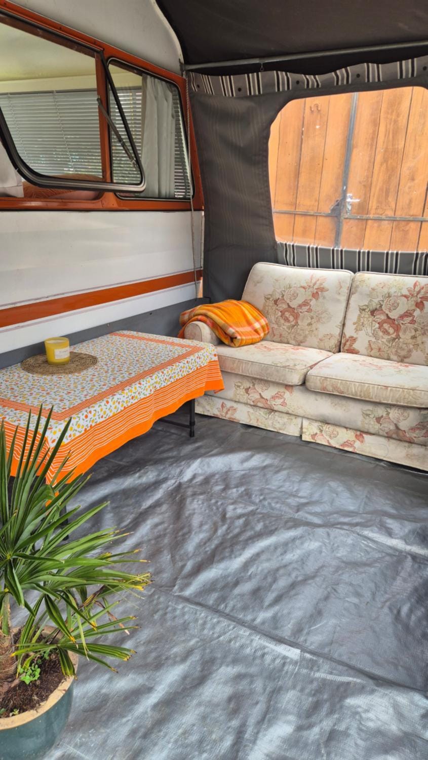 Boutique Retro Caravan Campground/ 
RV Resort in West Coast