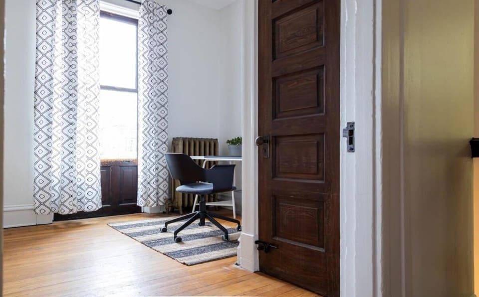 Swanky Shaw 2BR with Office ABODEbucks Apartment in Saint Louis