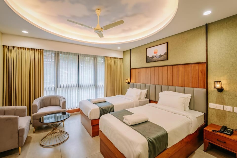 Bed, TV and multimedia, Coffee/tea facilities, View (from property/room), Living room, Photo of the whole room, Dining area, Bedroom, City view, internet, room service, VIP, air conditioner