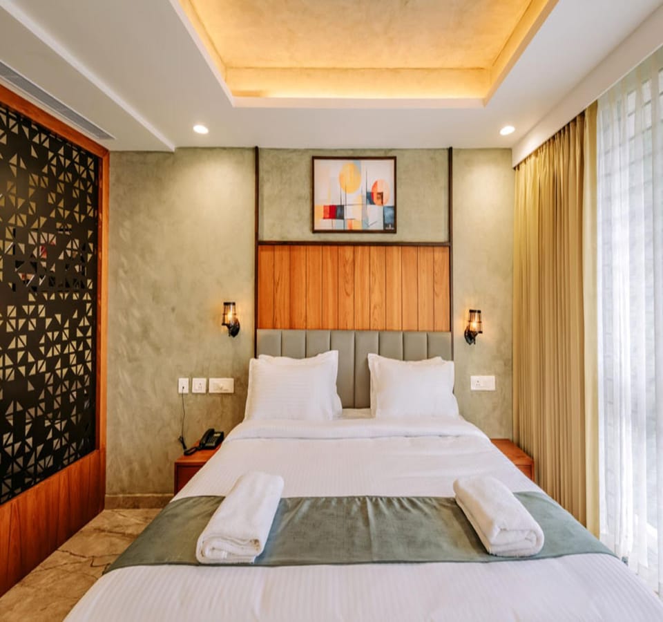Communal lounge/ TV room, Bed, TV and multimedia, Photo of the whole room, Bedroom, towels, air conditioner