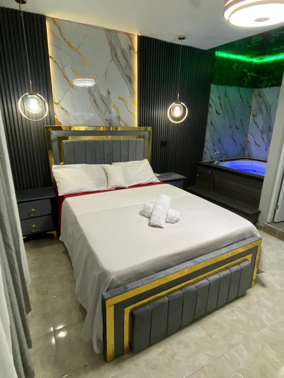 Luxury and beautiful studio private jacuzzi Apartment in Santo Domingo Este