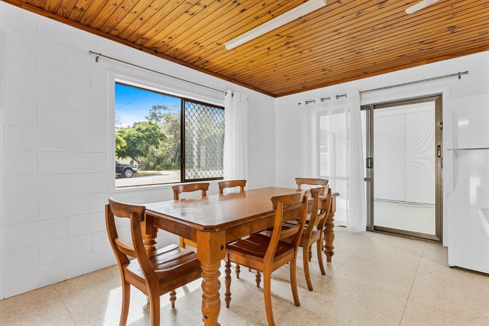 6 Larapinta Court - Rainbow Beach. Pets welcome House in Rainbow Beach