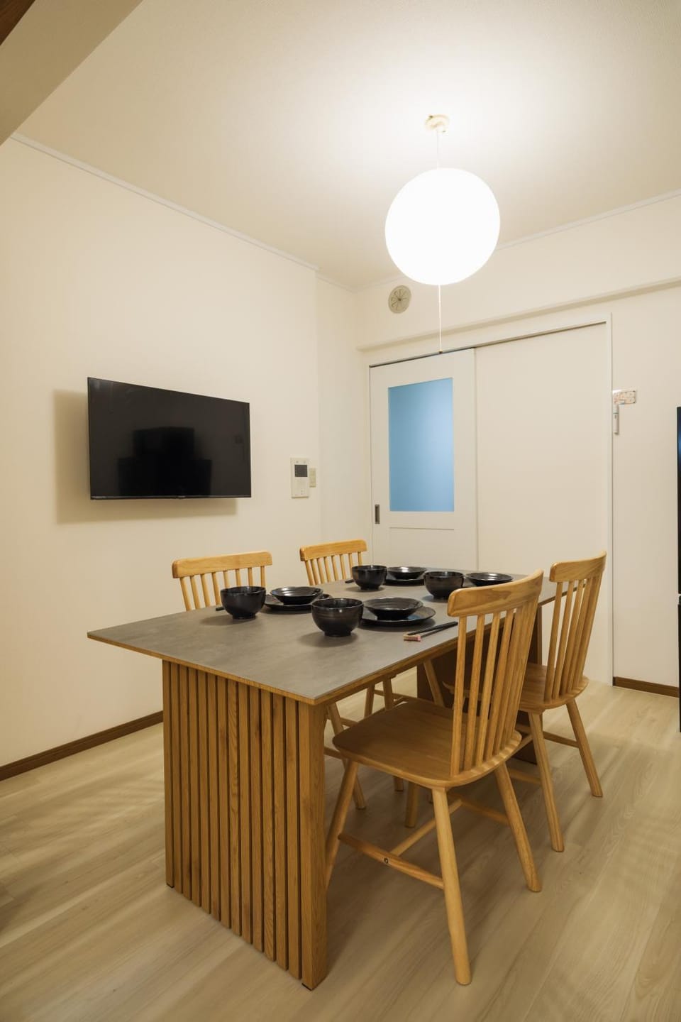 TV and multimedia, Dining area