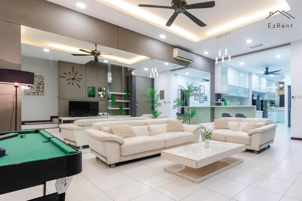 Game Room, TV and multimedia, Living room, Seating area