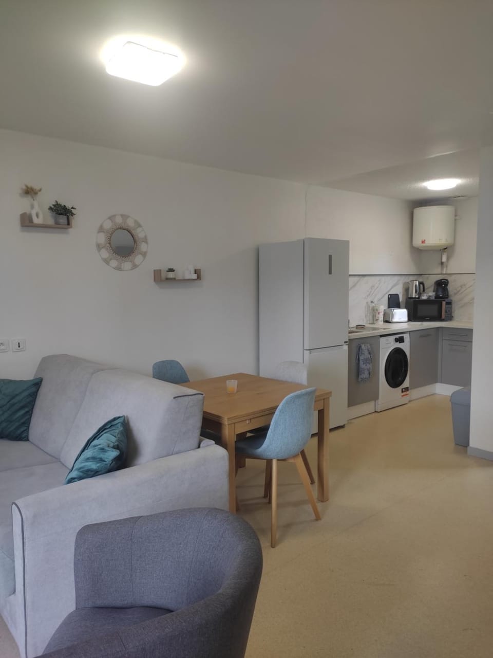 Living room, Dining area, kitchen