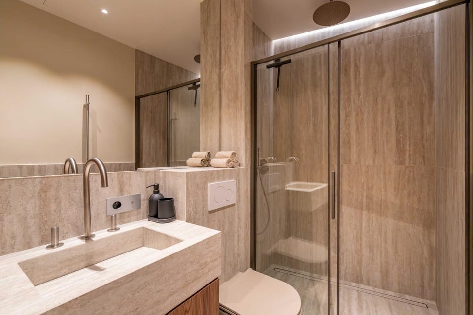 Shower, Toilet, Bathroom