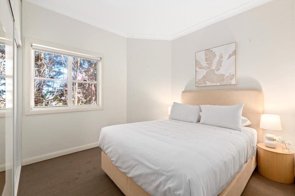 Bright 3-Bed Apartment Near Coogee Beach Apartment in Sydney