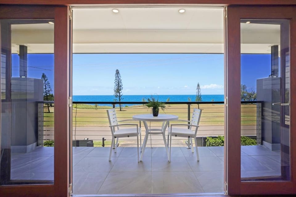 Day, View (from property/room), Balcony/Terrace, Balcony/Terrace, Seating area, Sea view