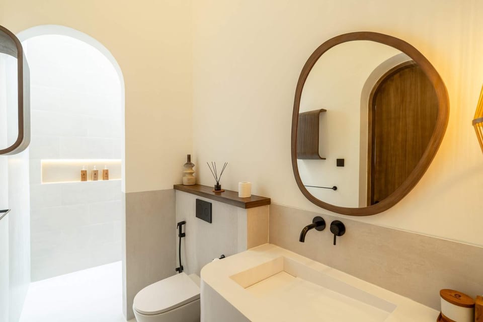 Heart of Bingin, 2BR Private Villa Sambhuya House in Bali