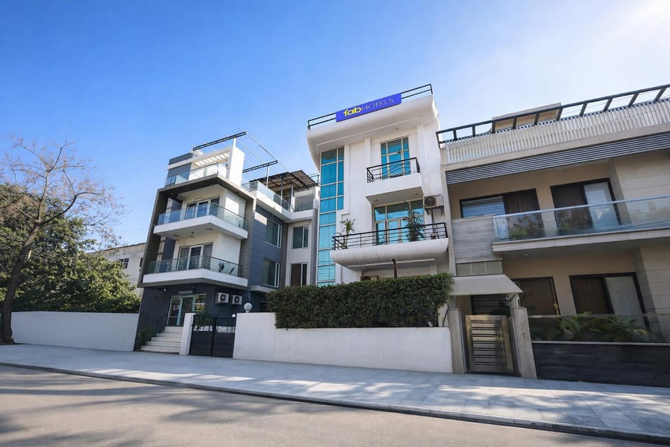 Property building, Facade/entrance