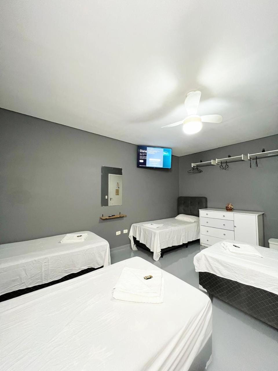 Hostel Anprado #16 kit Cafe incluso-Prox Aeroporto de Guarulhos Hotel in Guarulhos
