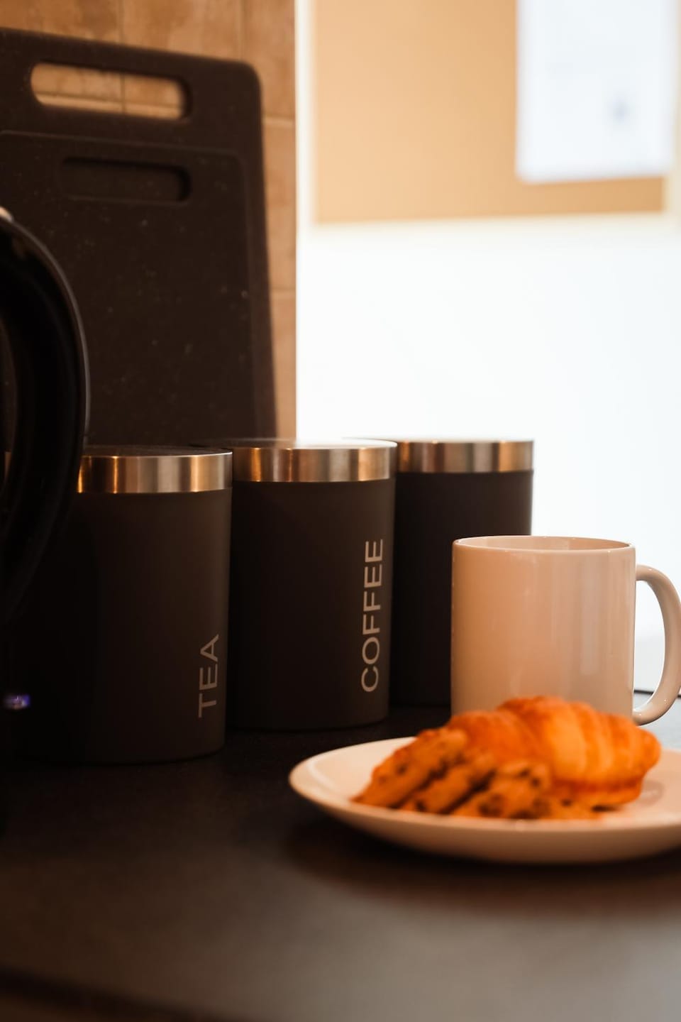 Coffee/tea facilities, Kitchen or kitchenette, Food and drinks, Food, Breakfast, Continental breakfast, toaster