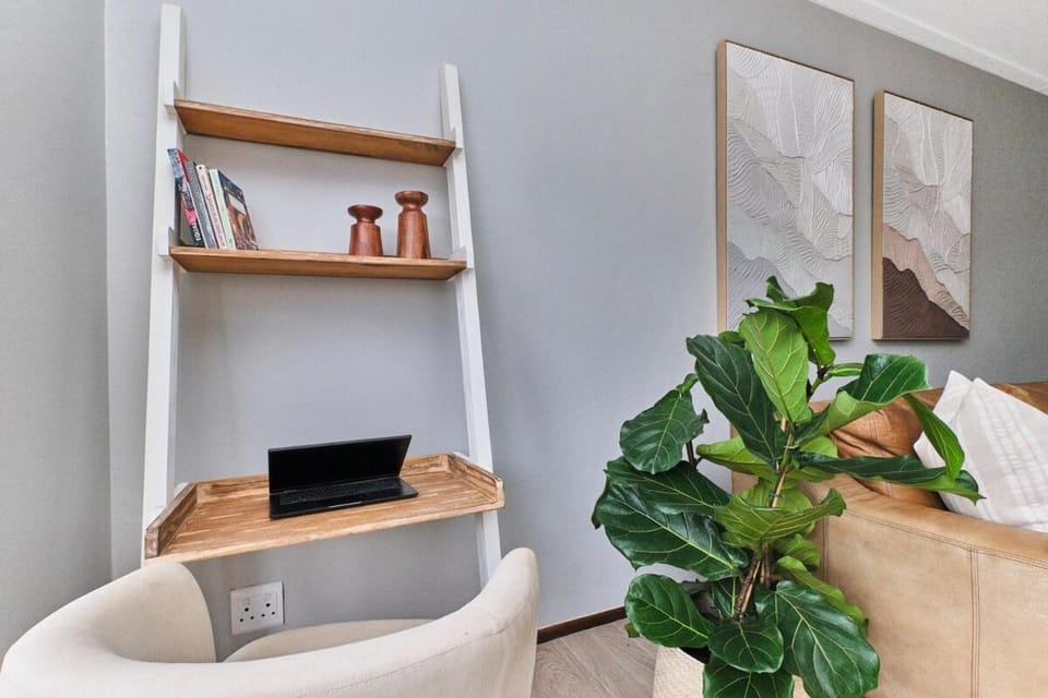 Afrikaya Luxurious Apartment Apartment in Roodepoort