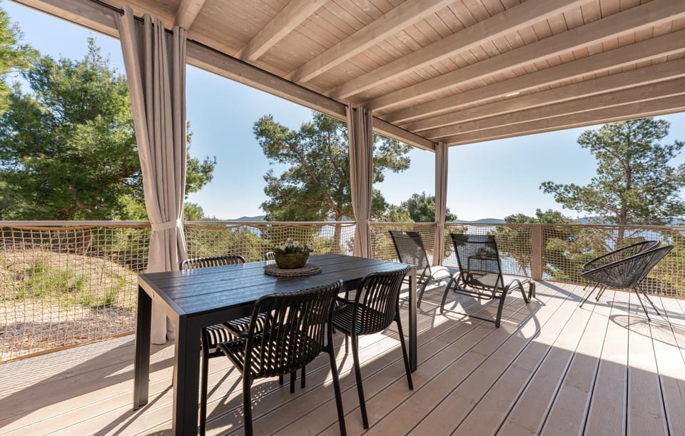 Natural landscape, View (from property/room), Balcony/Terrace