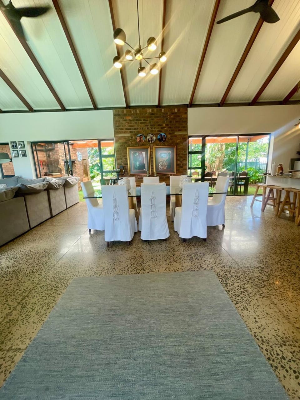 3 Bedroom, 2 bathroom beautiful house in Ballito Apartment in Dolphin Coast