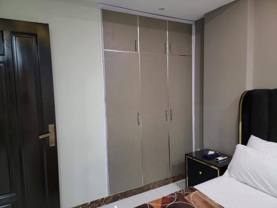 Bed, Bedroom, wardrobe