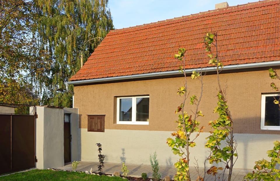 Property building, Garden, Garden view
