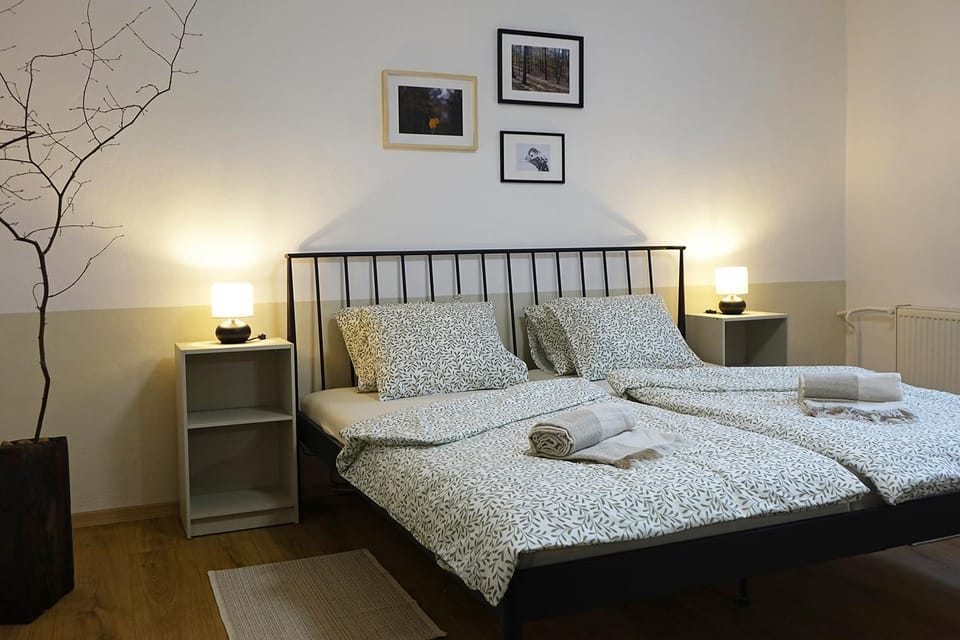 Bedroom, furniture