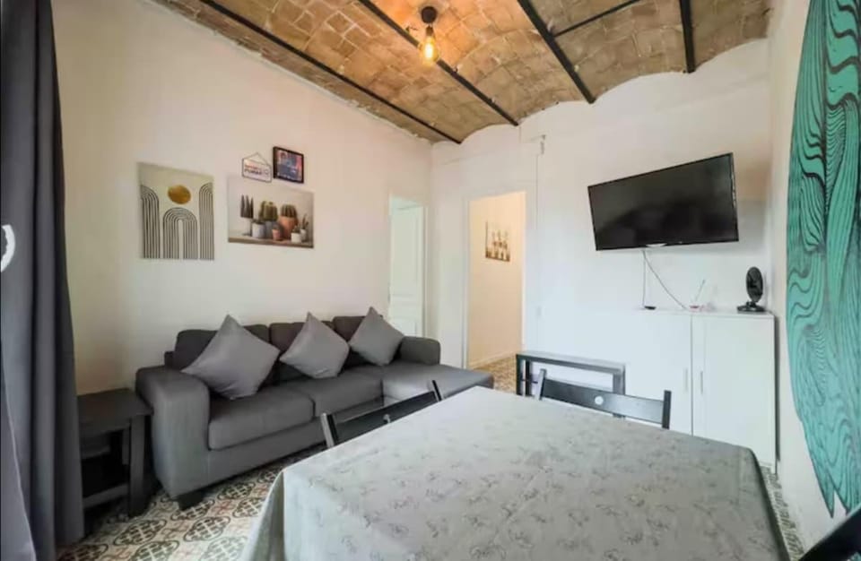 Apartment in BCN 2-1 Apartment in L'Hospitalet de Llobregat