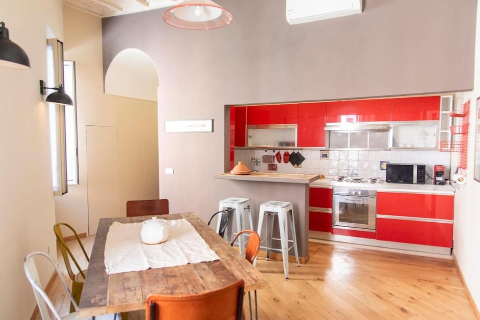 Rione Monti Apt 2 bedrooms 2 bathrooms Apartment in Rome
