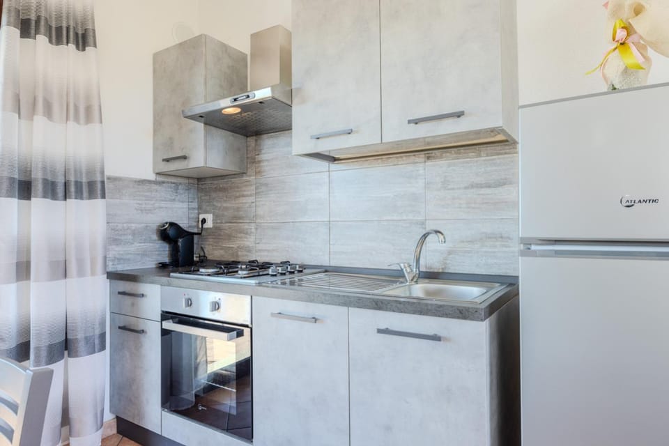 oven, stove