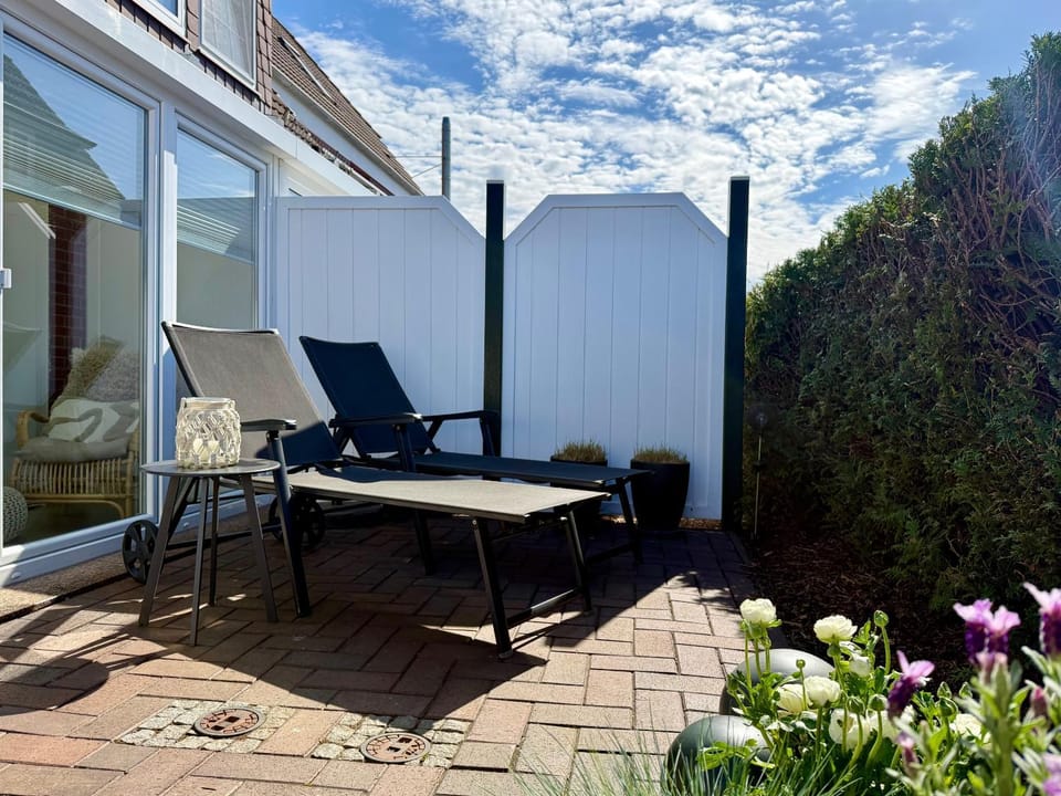Patio, Balcony/Terrace, sunbed