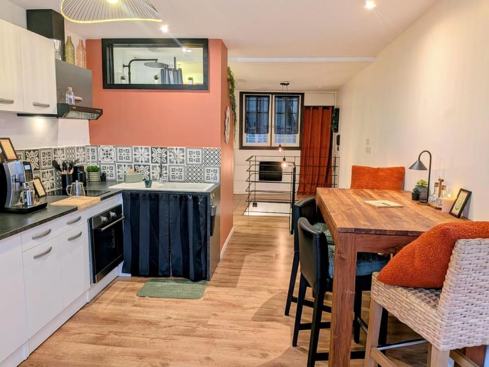 Là où murmurent les pierres Apartment in Auvergne-Rhône-Alpes